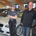 Kim Andreasen (til venstre), Hammel Bilpleje, og Dennis Kristensen, Favrskov Autocenter, driver de to virksomheder under samme tag. Foto: Anette Bonde