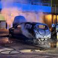 Det tog dog kun brandfolkene et kvarter at få styr på flammerne. Foto: Presse-fotos.dk
