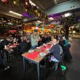 Sidste år var det Golfskoven, der inviterede Foreningen Gadeliv til julefrokost. I år er det altså Skovmøllens Restauranter. Privatfoto