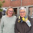 Ældrerådet i NOrddjurs Kommune er både bekymrede og forundrede over, at kommunalbestyrelsen vil spare 10 millioner kroner over de næste to år. Her er det formand Gitte Eilersen til venstre og næstformand Dorte Lomholt til højre. Pressefoto