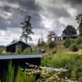 Stort udlejningssommerhus forstyrrer i grønt og fredeligt kvarter i Ebeltoft. Det har fået naboen til tasterne med en opfordring til kommunen. Stemningsbilledet her stammer fra et andet område ved Ebeltoft. Arkivfoto: Joachim Ladefoged