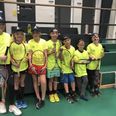 Vinderne var (nr. 3 fra højre) Johannes Hvenegaard Lund i U10 rækken (sætsejre på 6-3 over Kristian Brinks samt 6-4 over Liva Stougaard Nielsen) og August Vinther Guss ((nr. 4 fra højre) i U12 rækken (finalesejr på 6-6 (7-4) i tiebreak over Esther Hvenegaard Lund). Privatfoto