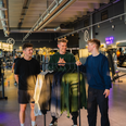 'Oversized Lifting Club' har vokseværk, og de tre unge iværksættere bag, Frederik Hørning, Thomas Honoré og Julius Eggen flytter nu erhvervseventyret til nye lokaler i centrum af Aarhus. Pressefoto