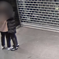 Screendump fra overvågningsvideoen. Foto: Østjyllands Politi