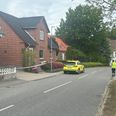 Det er i et hus i Stenvad, at der er en sket en dramatisk hændelse. Foto: Spotfoto