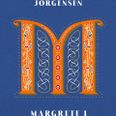 I bogen følger vi den danske kongedatter Margrete fra hun som 10-årig dronning flytter til Norge i 1363, hvor hun som en del af et politisk spil bliver gift med den norske konge Håkon, og frem til 1397. Her er det gennem strategisk overblik og gode rådgivere lykkedes hende at blive regent for et samlet Norden.