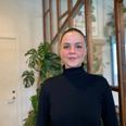 25-årige Sofie Kirkegaard-Jensen er i gang med at uddanne sig til socialrådgiver. Hun vil fortsætte studiet ved siden af sin nye stilling i Ny-Identitet.. Foto: Sten Brøgger