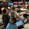 Museum Østjylland tager nu hul på sommerprogrammet, der byder på kulturelle oplevelser for alle fra maj til og med august. På museet i Kulturhuset i Randers får børnefamilierne let et par timer til at gå, når de går på jagt efter Lillefolket, udforsker ellert-udstillingen, klæder sig ud i middelaldertøj eller sommerhygger i sandkassen med LEGO, tegner eller bygger bil på værkstedet. Alle aktiviteter er gratis. Foto: Museum Østjylland