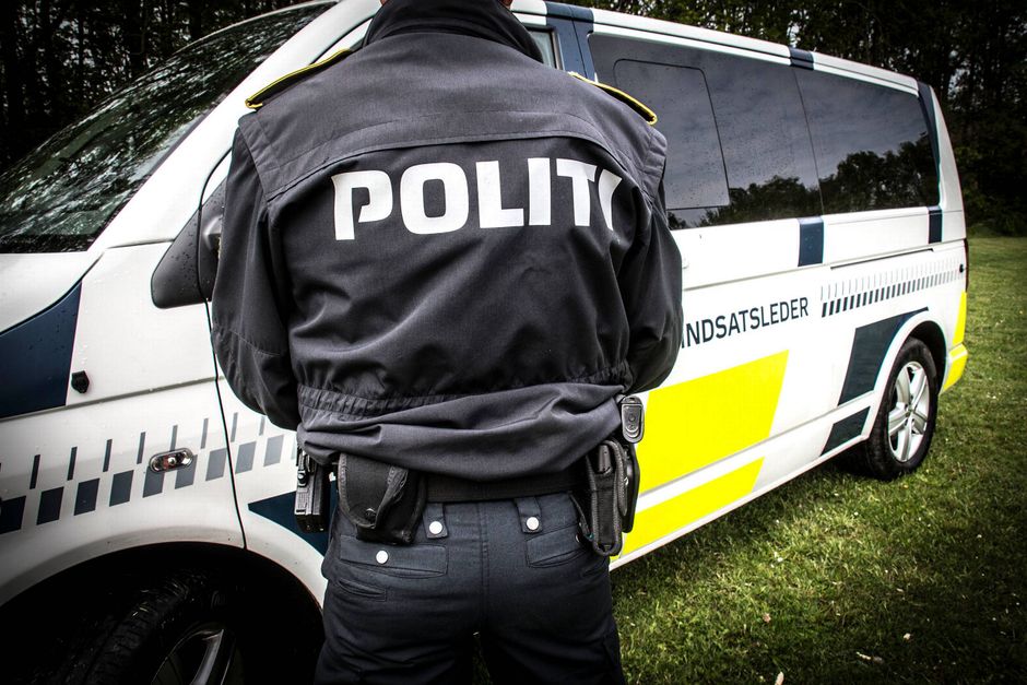 Østjyllands Politi efterforsker de nærmere omstændigheder ved et færdselsuheld tirsdag på Flintbakken mellem Rostved og Rønde, hvor den ene af de involverede bare kørte videre som om intet var hændt.