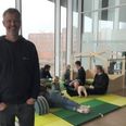 Pædagog Michael Jeppesen er tovholder på det kommunale tilbud til fædre Fars Legestue, der huserer på Dokken i Aarhus hver torsdag middag. Foto: MW