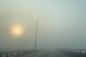 DMI skriver, at mange steder er ramt af tåge og rimtåge. Det gælder også Østjylland.