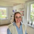 I 18 år røg Jeanette Markvart ud og ind af psykiatrien. Hun har skrevet om sine oplevelser i en bog. Bogen må meget gerne give andre psykiatriske patienter håb og hjælpe sundhedspersonalet med at forstå hvad en patient gennemlever. Foto: Kian Johansen