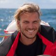 Emil Erichsen har brugt tre år på skibet Havana med sin bror Theis. Du kender ham sikkert bedst fra "Kurs mod fjerne kyster", hvor han sammen far Mikkel Beha og resten af familien sejler med skibet. Pressefoto