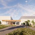 Hjerterummet er navnet på det nye samlingssted mellem de to halbygninger på Skanderborg Fælled. Illustration: GPP Arkitekter