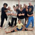 Eleverne hos Spjæt nyder fællesskabet og glæden ved dansen. Foto: Lars Norman Thomsen