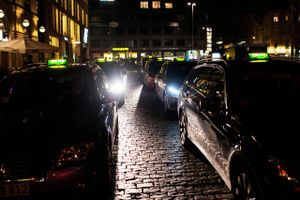 Der var ikke styr på reglerne hos flere taxachauffører i den centrale del af Aarhus, da politiet mandag gennemførte en kontrol.