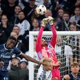 AGF's Youssouph Badji (tv.) tager tilbage til Grækenland. Arkivfoto: Jens Dresling
