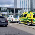 Politi og ambulance ved Lufthavnen. Foto: Presse-fotos.dk.