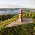 Sidst konkrete planer for Himmelbjerget blev lagt frem, endte det i protester. På ugens borgermøde var tonen mere rolig – men spørgsmålene om trafik, byggeri og bjergets ånd fyldte stadig. Foto: Per Bille