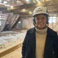 Museumsinspektør på Danmarks Herregårdsmuseum Gammel Estrup Marie Aaberg Andersen glæder sig over, at renoveringsarbejdet skrider frem som planlagt. Et arbejde som åbner for nye muligheder, da man på sigt håber på at kunne fortælle nye historier om alle de folk, der har arbejdet i og omkring herregården gennem tiden. Foto: Mark Sigetty.