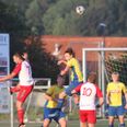 TRIF i gule trøjer spillede en godkendt kamp, men var uskarpe i begge ender af banen og så vandt Søften GF med 2-0 i Jyllandsserien 2. Foto: Øxenholt Foto