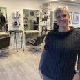Rikke Klemmensen åbnede sin frisørsalon Hårgalleriet i Adelgade 30 den 20. januar 1996. Efter cirka ti år flyttede hun skråt over gaden til større lokaler i Adelgade 17, hvor hun nu kan markere 30-års jubilæum med sin salon. Foto: Anette Bonde.