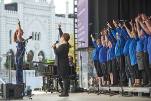 2300 gospelsangere skal på scenen på Plænen i Tivoli i København - 80 af dem er fra Grenaa.