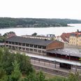 Den tidligere posthusbygning har en unik beliggenhed lige ved Skanderborg Station. Foto: Per Bille