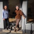Heidi Nygaard (til venstre), der ejer webshoppen Craftdesign, og Elin Hanberg, som ejer virksomheden Green Nutrition Hammel bliver fælles om et butikslokale. Foto: CSJ