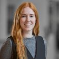 Camilla Engholm (V): »Hvis ikke engang Socialdemokratiets egne politikere i Syddjurs mener, at 14 elever er den rigtige løsning – hvorfor skal resten af landet så tro på det?« Foto: Syddjurs Kommune
