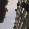 En kvinde fortæller i dokumentaren, hvordan hun blev giftet væk i et arrangeret ægteskab. Foto: TV2