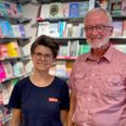 Jørgen Schmidt giver stafetten videre til Rikke Calmar. Foto: Katrine Friis.