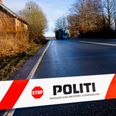 Onsdag formiddag skete der en voldsom busulykke på landevejen mellem Hornslet og Rønde. To involverede mistede livet, og ti blev sendt på hospitalet. Foto: Johnny Pedersen