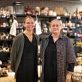 June Valbak (th) og Camilla Bech Fischer er blandt finalisterne i UgeBladets Svesken bag disken-konkurrence. Foto: Per Bille