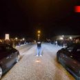 ”Efter besøget omkring Randers Storcenter kørte ca. 100 køretøjer til industriområdet i Skejby, hvor de etablerede streetrace. Færdselsafdelingen fulgte med, og det lykkedes, at pågribe starteren til ræset,” står der i søndagens døgnrapport fra Østjyllands Politi. Foto: Local Eyes