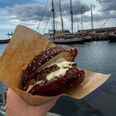 Lækkerierne står i kø på Sydhavnen i Grenaa. Foto: Ebeltoft Gårdbryggeri