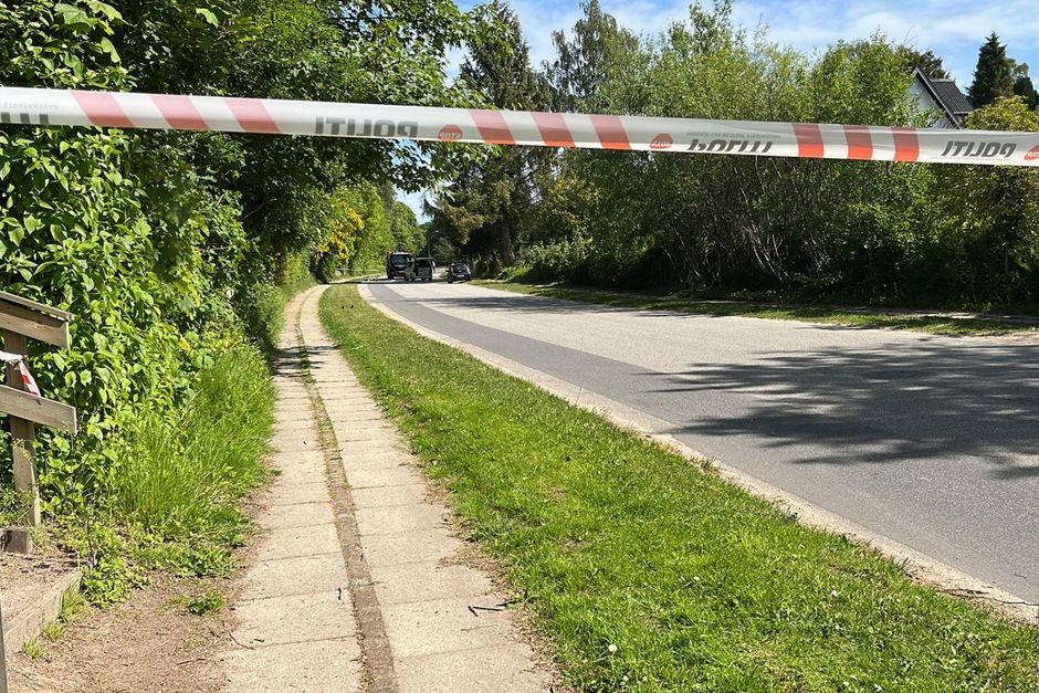 En cyklist er onsdag formiddag blevet ramt af en lastbil i Brabrand, oplyser Østjyllands Politi på Twitter.