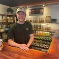 Fra stolte traditioner i Viby til øl-liv på lystbådehavnen – vi guider dig til de bedste mikrobryggerier og ølbarer i Aarhus. Foto: Mark Sigetty