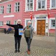 Birgit Årsnes og Kirsten Rinhack byder med stolthed og åbne arme velkommen til Norddjurs, som indeholder langt flere positive historier, end dem der oftest bliver fortalt. Fra 1. april kan man læse om 100 af dem i den nye bog '100 hemmelige oplevelser på Djursland'.