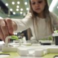 På Odense Universitetshospital ser de flere gange årligt børn, der har slugt flere af de kraftige magneter. Et andet alvorligt problem er, når børn har slugt små knapbatterier, fortæller Lars Rasmussen, som er overlæge på Kirurgisk Afdeling. (Arkivfoto). - Foto: Nicolas Armer/Ritzau Scanpix