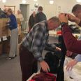 Rønde Rotary kunne præsentere hele 260 fyldte flyttekasser inden juleferien med alskens gode vintersager til et frysende Ukraine. Foto: Rønde Rotary