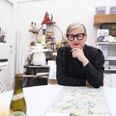 Under coronakrisen blev Trine Runge Jessen kendt som en utraditionel udøver af broderikunsten. Siden er det gået stærkt med bøger, foredrag og holdninger - også til Aarhus. Pr-foto: David Bedring