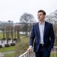 Aarhus’ nye Social- og Beskæftigelsesrådmand, Anders Winnerskjold (S), ser frem til samarbejdet med rådets nye formand, Knud Kristensen. Foto: Joachim Ladefoged