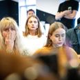 Det var triste og chokerede blikke, der fyldte lokalet, da nyheden om det tabte udbud ramte medarbejderne kort efter klokken 16. Foto: Niels Christian Vilmann/Ritzau Scanpix
