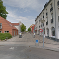 Skyderiet skete på Jernbanegade i Fredensborg. Foto: Google Maps
