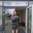 Peter Dalgaard ved indgangspartiet. Han glæder sig til, at det igen bliver muligt at samles i større forsamlinger. Foto: Anette Bonde.