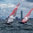 VM i den olympiske windsurfingklasse iQFOiL arrangeres i Aarhus. Foto: Peter Brøgger