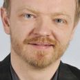 Rune Asmussen, chef for Teknik og Miljø i Syddjurs Kommune, fortæller om de trafikpolitiske planer i Ryomgård ved Ryomgård Distriktråds generalforsamling. Arkivfoto