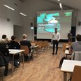 Investeringsrådgiver Frederik Harvig var torsdag eftermiddag på besøg i Aktieklubben på SCU. Privatfoto