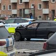 Begge biler var hårdt medtaget. Herunder den civile patruljevogn. Foto: Presse-fotos.dk